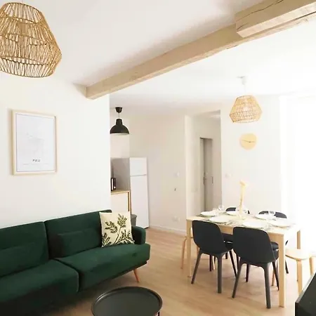 Apartment Stylish Family : T4 Avec Cour Au Coeur De *